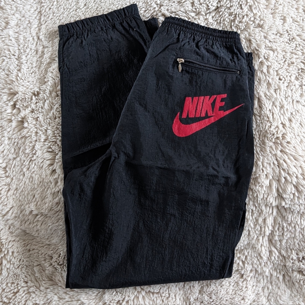 Retro 90s Nike Windbreaker Pants Black with Red Logo Size M